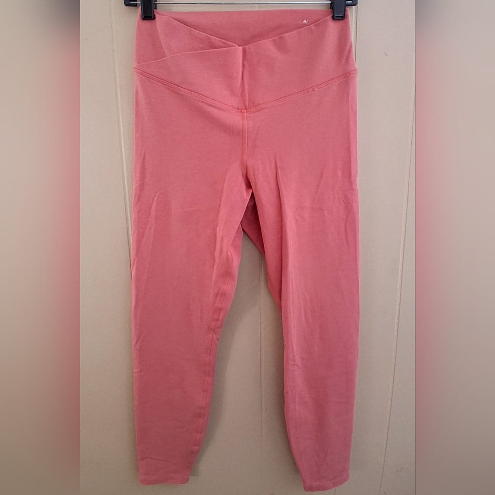 Extra High Cross Waist Old Navy Active Powerchill Leggings, Soft! M, Melon Color
